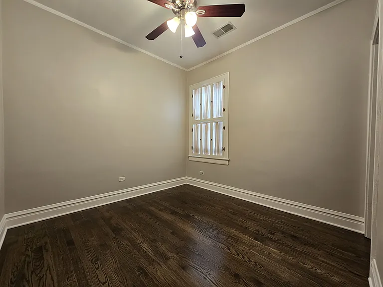 4231 N Marmora Ave — Photo 7
