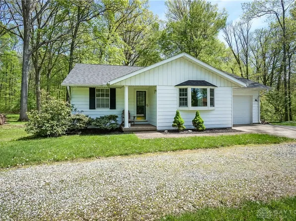 1741 Lorelei Dr, Fayetteville, OH 45118