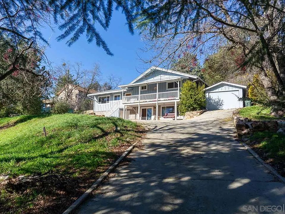 1st image of 1679 Whispering Pines Dr
