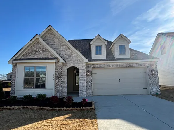 6904 Charming Pl, Hixson, TN 37343