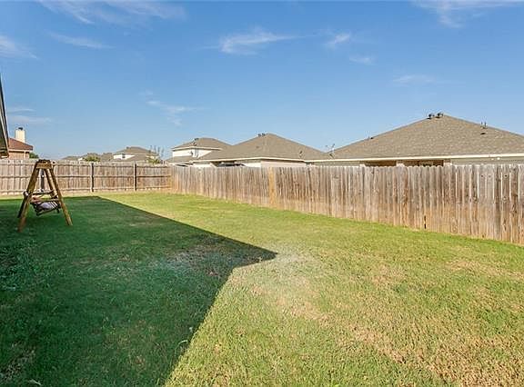 4th image of 1620 Turtledove Dr