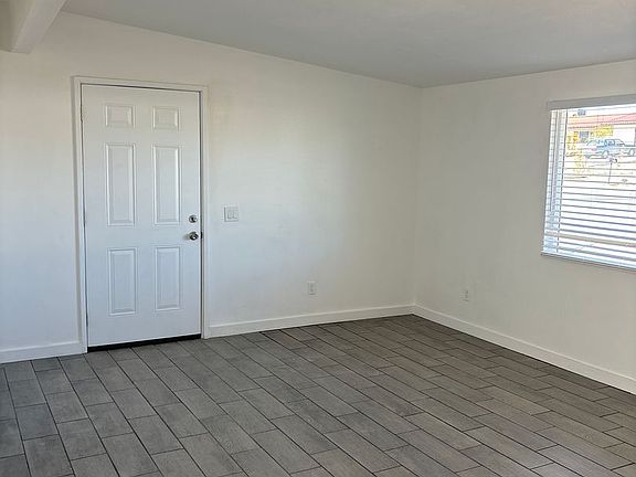 3rd image of 71745 Sunnyslope Dr
