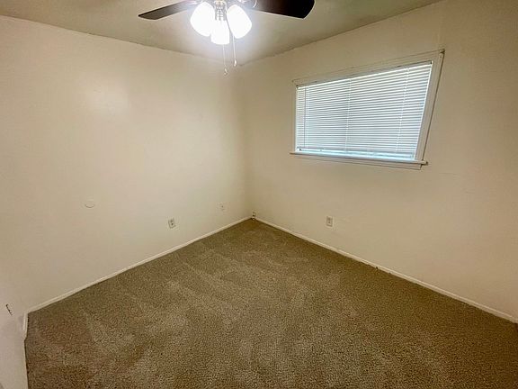 5th image of 154 Crestview Cir #22