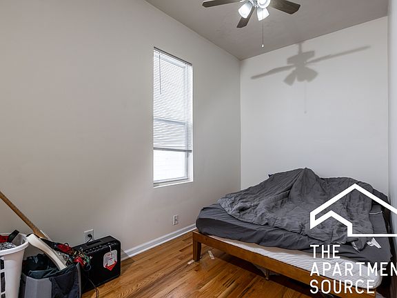 5th image of 2517 N Ashland Ave #1F