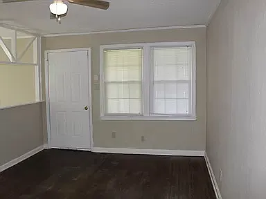 2 bed, 1.0 bath, $800 — Photo 2