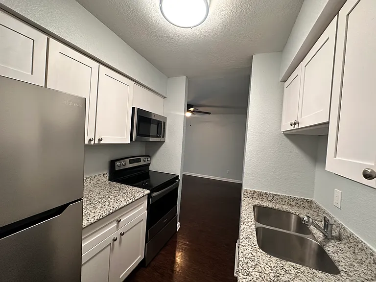 Cavalcade Heights 735 LLC — Photo 29