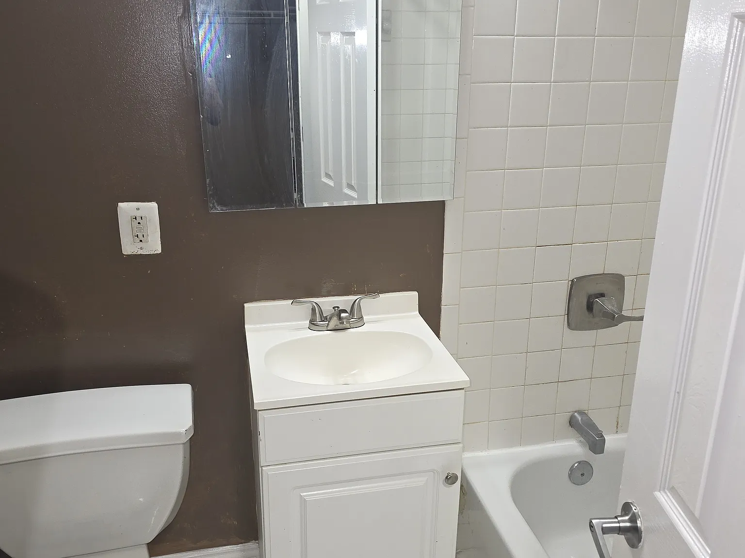Studio, 364 sqft, $1,240 — Photo 4