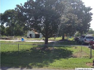 674 Gross Rd, Guntersville, AL 35976