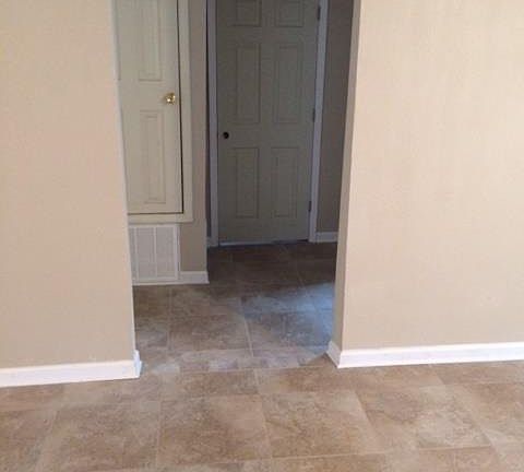 5th image of 1555 Fairchild St