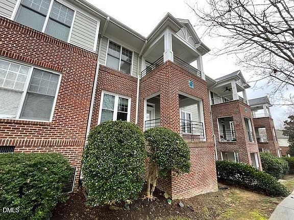2nd image of 701 Copperline Dr Unit 206