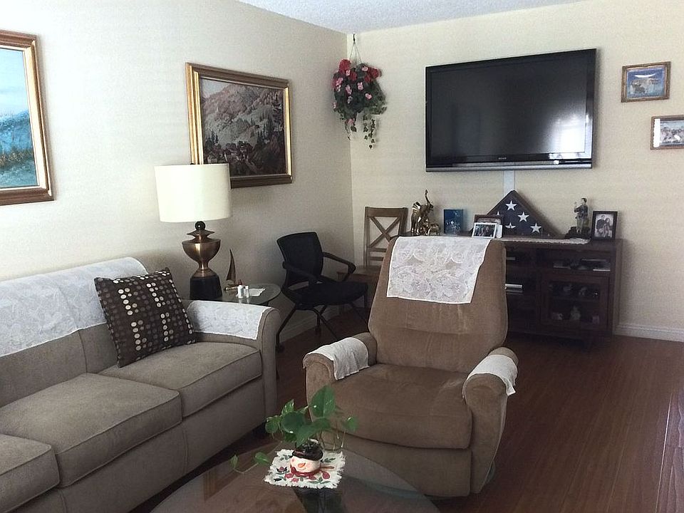 1st image of 852 W Olive Ave APT C