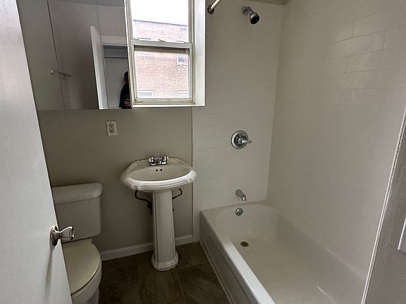 4th image of 691 Elizabeth Ave #56B