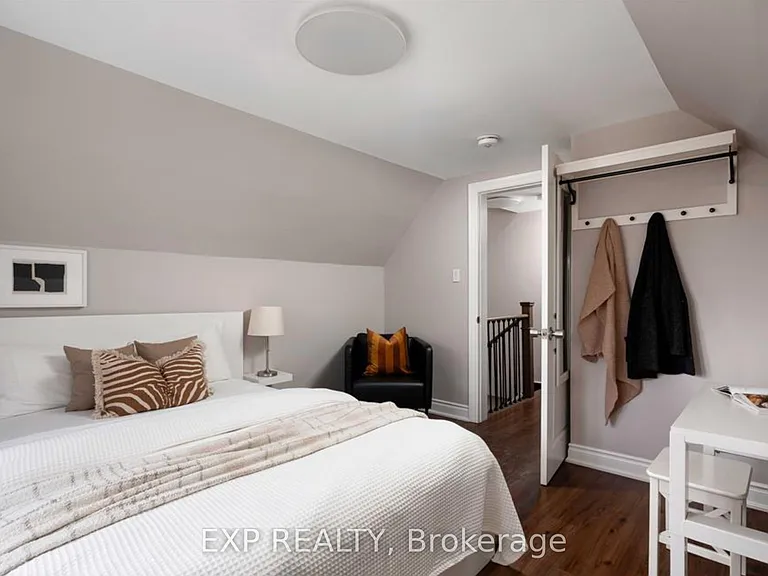 8 Springhurst Ave — Photo 13