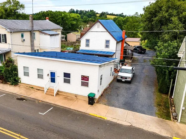 9539 S Congress St, New Market, VA 22844