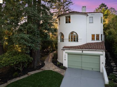 953 Grosvenor Pl, Oakland, CA, 94610