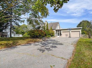 904 Parklane Ave, Oshawa, ON L1G 1N8