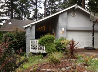 1725 Cameo Dr, Eugene, OR 97405