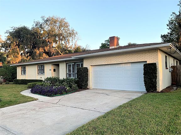 3rd image of 3655 Leewood Ln