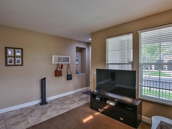 4th image of 1812 Dawnelle Way