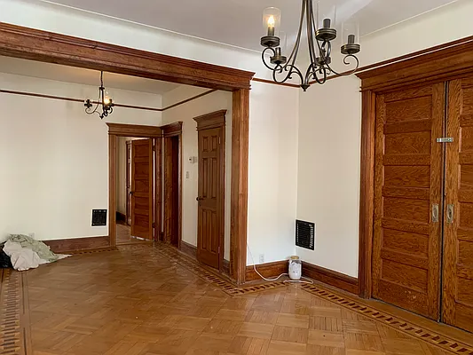 Rented by Compass | media 24