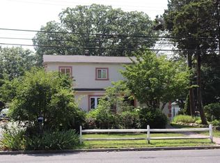1880 Peck Ave, Bay Shore, NY 11706