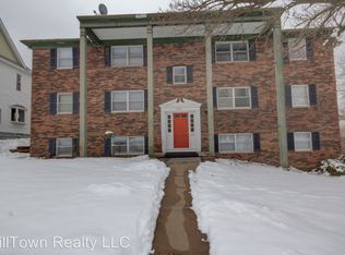 602 30th St APT A2, Rock Island, IL
