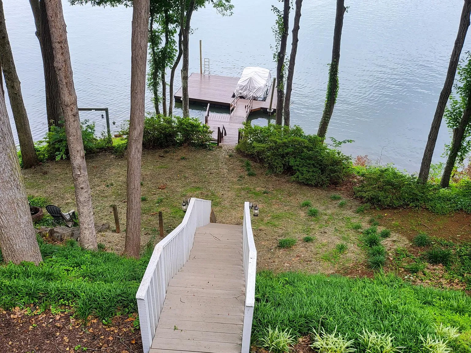 Overlook Dr, Claremont — Photo 2