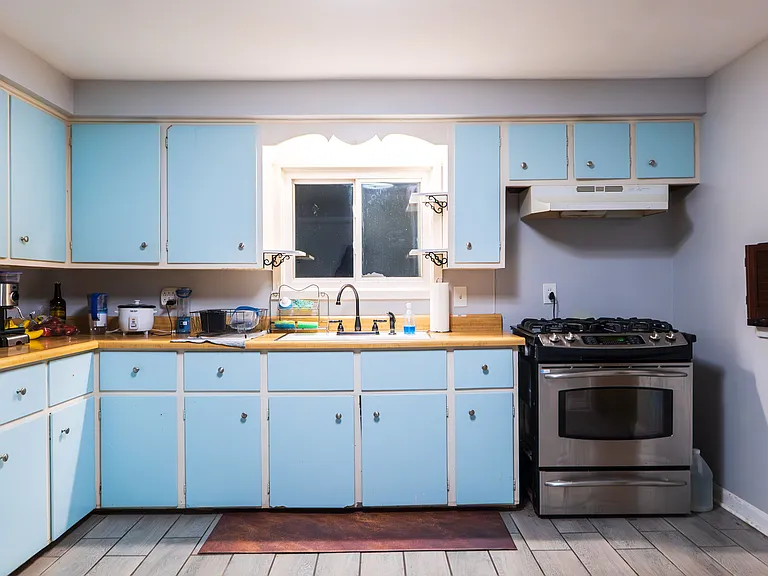 179 Heath St #2 — Photo 9