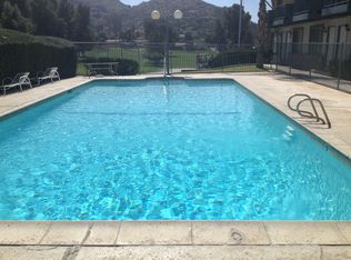 525 E Thornton Ave APT 12, Hemet, CA 92543