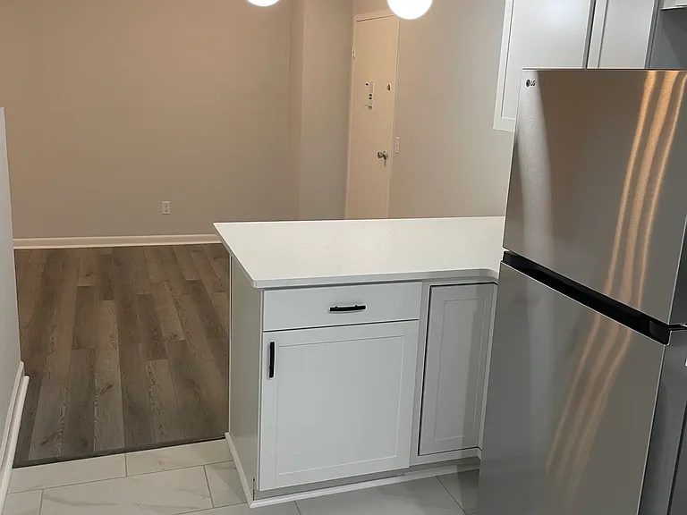 Ranchvale Apartments — Photo 18