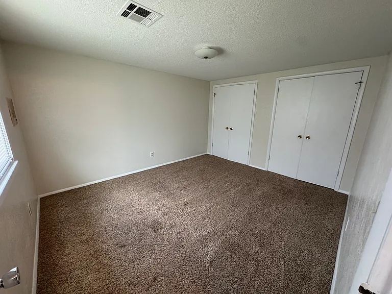 5705 W Wilshire Blvd — Photo 12