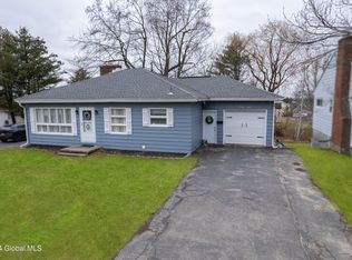 98 Van Dyke Ave, Amsterdam, NY 12010
