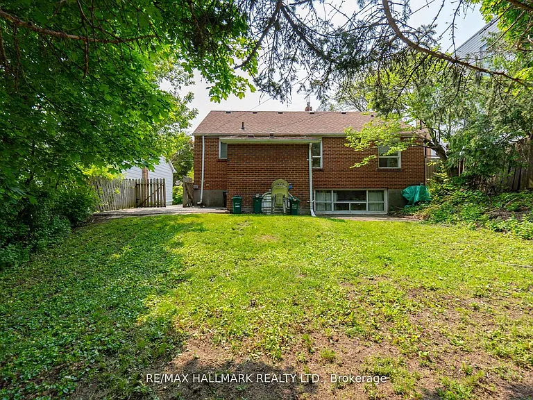 104 Highland Park Blvd — Photo 26