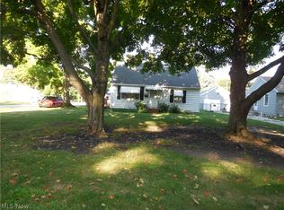 6324 Magnolia Dr, Mentor, OH 44060