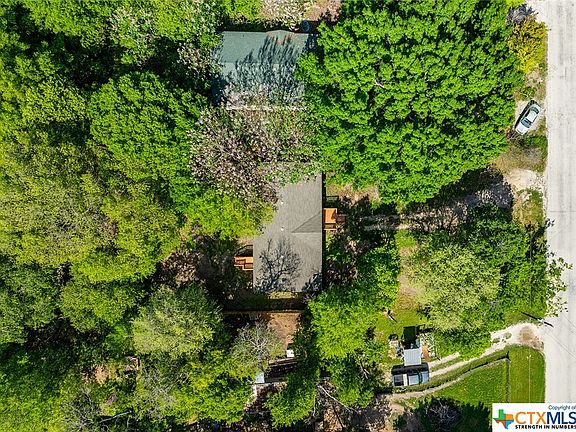5th image of 558 Woodcreek Cir