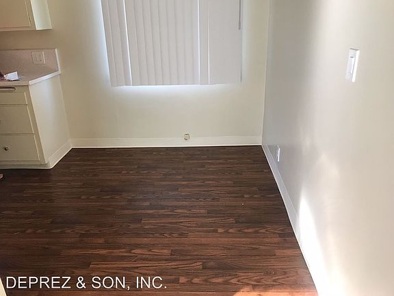 3rd image of 622 W 21st St APT 11