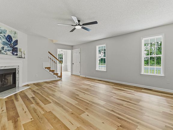 3rd image of 1025 Ashton Hollow Dr