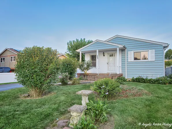 323 Lawn Ter, Round Lake, IL 60073