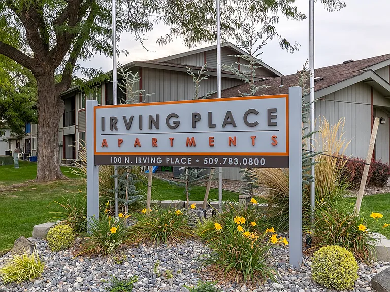 Irving Place Apartments — Photo 17