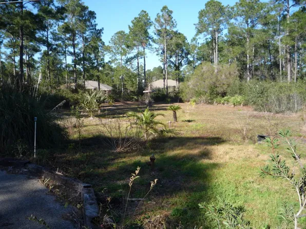 7022 Liberty St, Navarre, FL 32566