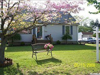 1st image of 323 Hosford Ave