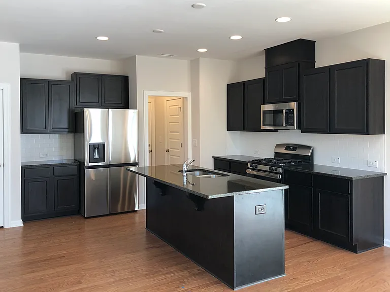 8019 Windthorn Pl — Photo 5