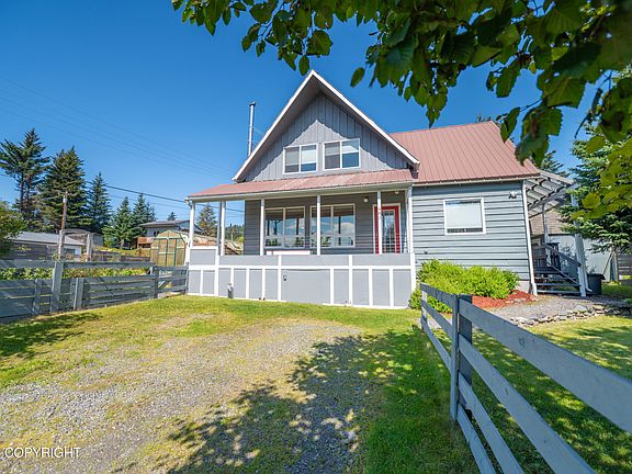 3rd image of 480 Grubstake Ave