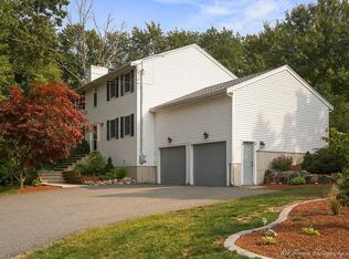 324 Linebrook Rd, Ipswich, MA 01938