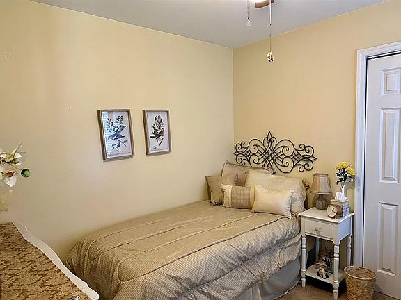 5th image of 2729 Harvest Dr W #A