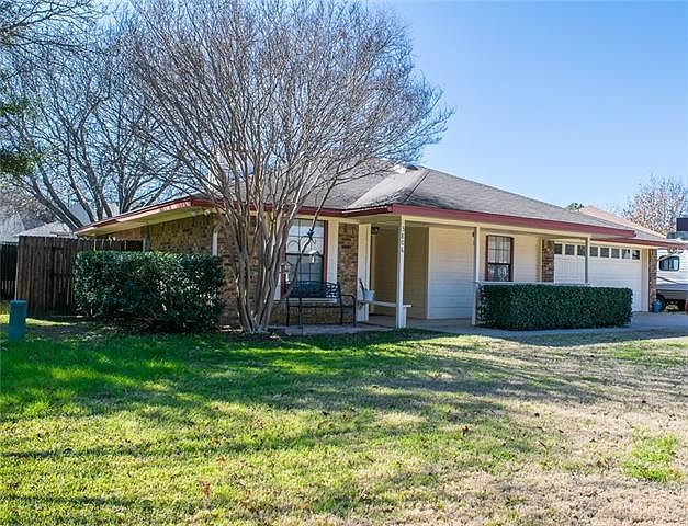 1st image of 3806 Waterford Way