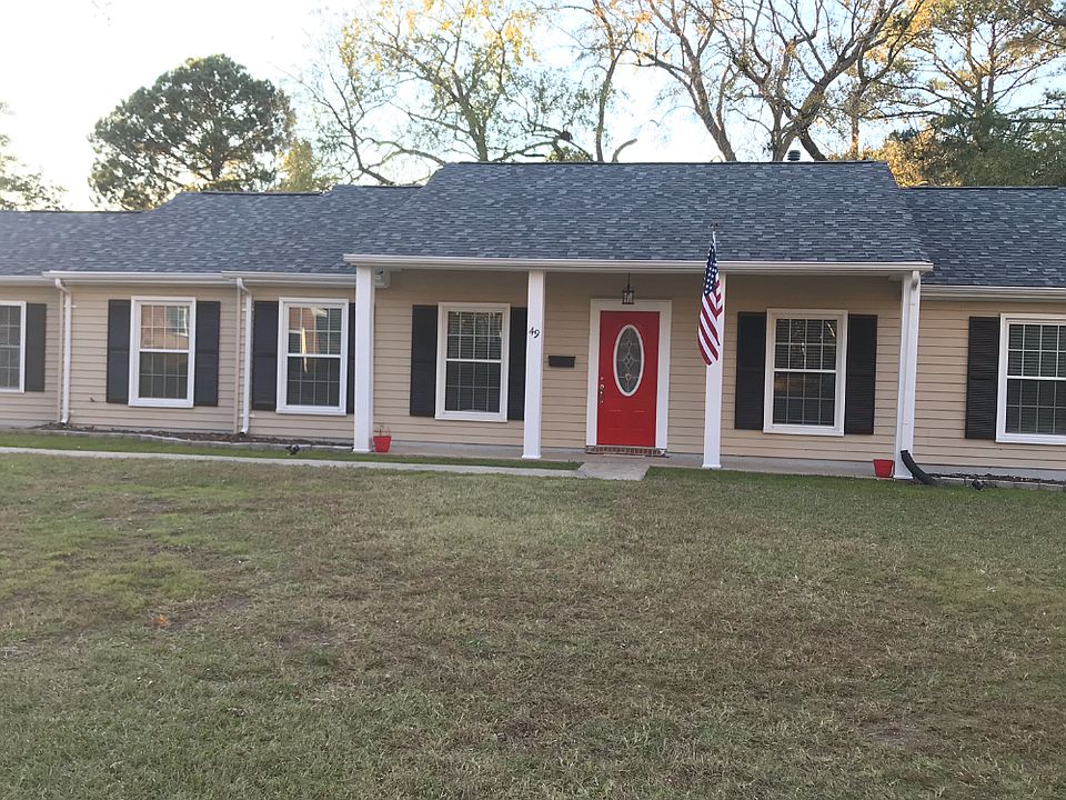 1st image of 49 Sweetbriar Dr