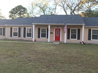 49 Sweetbriar Dr, Newport News, VA 23606