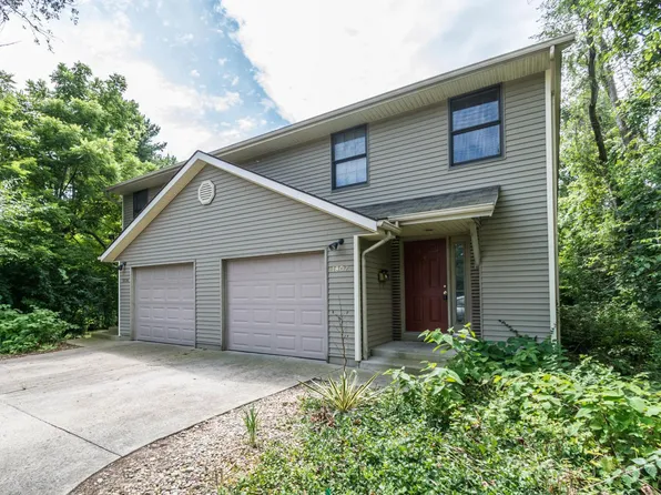 1804 E Maxwell Ln, Bloomington, IN 47401