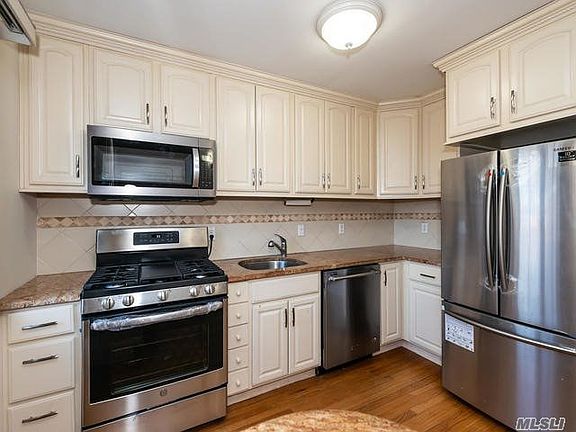 5th image of 24 Nathan Hale Dr APT 78A